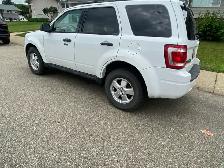 ONE OWNER 2012 FORD EACAPE AWD - Photo 4