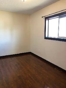3-Bedroom Main Floor for Rent - Photo 3