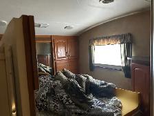 Keystone cougar fifth wheel camper - Photo 10