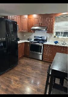 Shared room for rent close to airport and mayfield plaza - Photo 5
