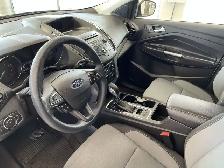2018 Ford Escape SE 4WD Low Kilometer, Local Trade, Heated Seats - Photo 19