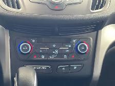 2018 Ford Escape SE 4WD Low Kilometer, Local Trade, Heated Seats - Photo 26