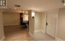 2 BEDROOM EXECUTIVE STYLE BASEMENT IN UPSCALE SOUTH ETOBICOKE - Photo 3