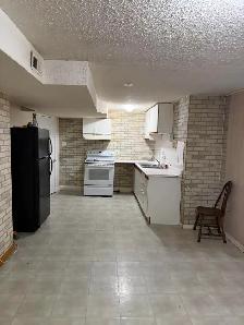 1 Bedroom 1 Bath Bright  Basement Apartment - Prime Oakville - Photo 3