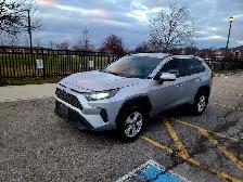 2019 SILVER TOYOTA RAV4 LE AWD | $20,500 | 647-795-0110