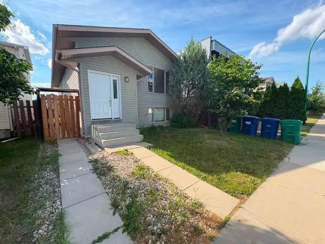 Move-In Now: Renovated 3 Bed, 2 Bath House in Sutherland w/ A/C