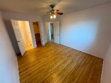 Move-In Now: Renovated 3 Bed, 2 Bath House in Sutherland w/ A/C - Photo 5