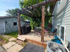 Move-In Now: Renovated 3 Bed, 2 Bath House in Sutherland w/ A/C - Photo 10