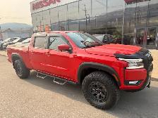 2025 Nissan Frontier PRO-4X LOW KMS! PRO-4X LUXURY! 2" LEVEL... - Photo 3