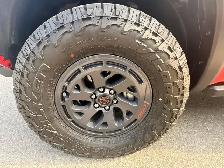2025 Nissan Frontier PRO-4X LOW KMS! PRO-4X LUXURY! 2" LEVEL... - Photo 10