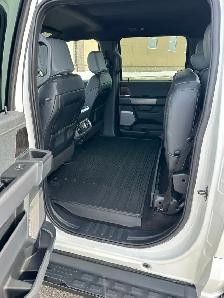 2022 Ford F-150 Lightning Lariat -- Private deal, No Tax - Photo 9