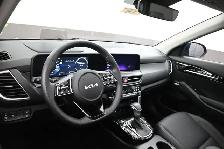 2024 Kia Seltos SX AWD FULLY LOADED!!, Leather, One Owner, Just - Photo 6