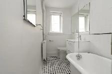 Semi renovated one bedroom, Vaughan and St Clair West - ID 1238 - Photo 7
