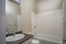THREE BEDROOM-1.5 BATH TOWNHOME IN NORTH LONDON - Photo 15