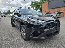 2022 Toyota RAV4 Hybrid XLE AWD - Photo 3