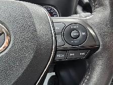 2022 Toyota RAV4 Hybrid XLE AWD - Photo 12