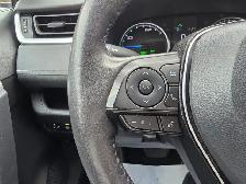 2022 Toyota RAV4 Hybrid XLE AWD - Photo 16