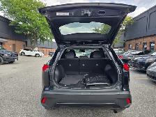 2024 Toyota Corolla Cross XLE AWD, LEATHER SEATS, SUNROOF - Photo 13