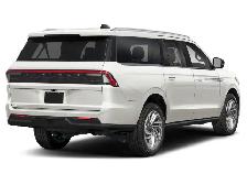 2027 Lincoln Navigator L - Photo 2