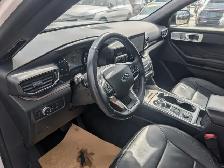 2020 Ford Explorer - Photo 2