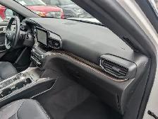 2020 Ford Explorer - Photo 13