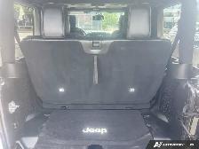 2017 Jeep Wrangler Sahara - Photo 20