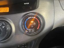 2012 Toyota RAV4 De base - Photo 17