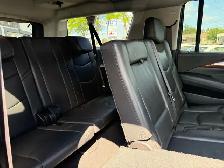 2020 Cadillac Escalade ESV 4WD 4dr Luxury - Photo 13