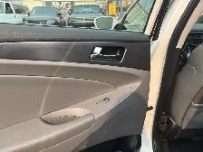 2015 Hyundai Sonata Hybrid 4dr Sedan - Photo 34