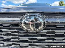 2025 Toyota RAV4 Hybrid XLE - Photo 14