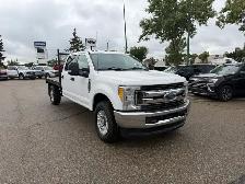 2017 FORD F-350 XLT FLAT DECK LOW KM/ AS LOW AS 402 B/W @8.99 60 - Photo 3