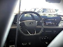 2025 Audi e-tron Progressiv - Photo 21
