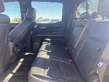 2025 GMC Sierra 1500 AT4X - Photo 9