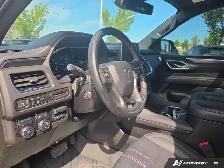 2024 Chevrolet Suburban RST 3.0L DIESEL | CLEAN CARFAX | - Photo 11