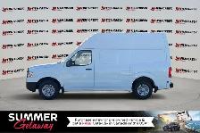 2020 Nissan NV Cargo - Photo 2