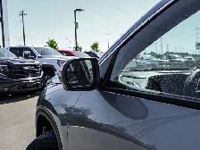 2027 Chevrolet Traverse LT - Photo 7