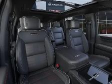 2026 GMC Yukon XL - Photo 7