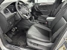 Volkswagen Tiguan Comfortline R-Line Black Edition 4MOTION 2023 - Photo 15
