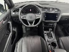Volkswagen Tiguan Comfortline R-Line Black Edition 4MOTION 2023 - Photo 21