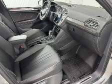 Volkswagen Tiguan Comfortline R-Line Black Edition 4MOTION 2023 - Photo 24