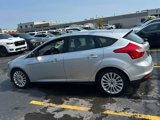 2012 FORD FOCUS TITANIUM EDITION | LOW KM | CLEAN CARFAX