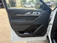 2026 Ford Explorer ST-Line - Photo 5