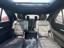 2026 Ford Explorer ST-Line - Photo 17