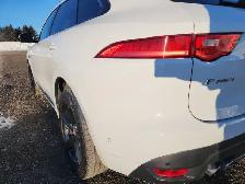 2018 Jaguar F-Pace - Photo 29