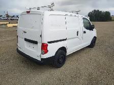 2015 Chevrolet Express - Photo 4