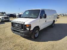 2010 Ford E-Series E-350 - Photo 42
