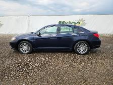 2014 Chrysler 200 - Photo 5
