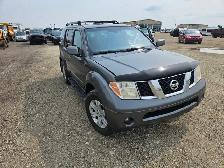 2006 Nissan Pathfinder - Photo 2