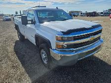 2015 Chevrolet Silverado 3500HD - Photo 2