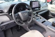 2022 Toyota Sienna - Photo 9